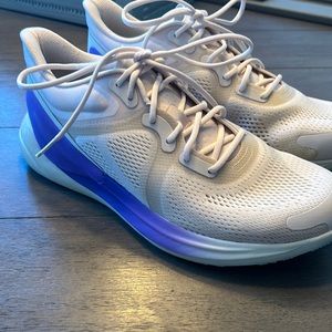 Lululemon Blissfeel Womens running shoe size 11